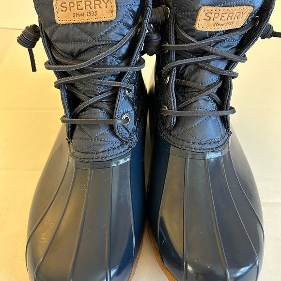 Sperry Duck Boots Women (Size 10 Wide) Salt Water quilted Dark Blue. - Picture 3 of 6